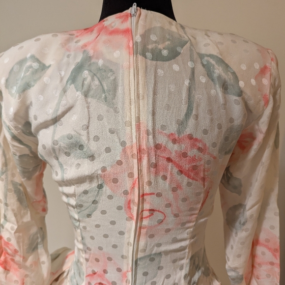 Vintage 1980's Silks By St. Gillian Cream Roses Floral 100% Silk Dress Size 4 - Picture 4 of 13